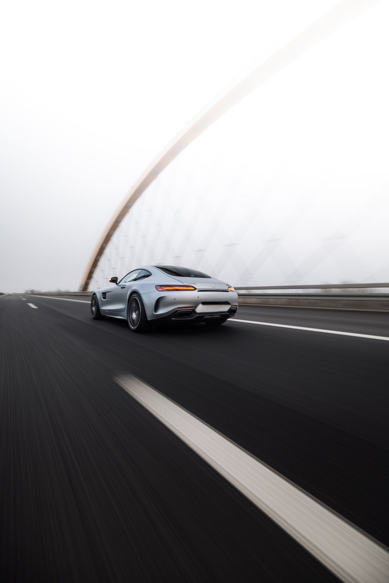 Mercedes-AMG GTC Rollshot – Fahraufnahme von lariishot